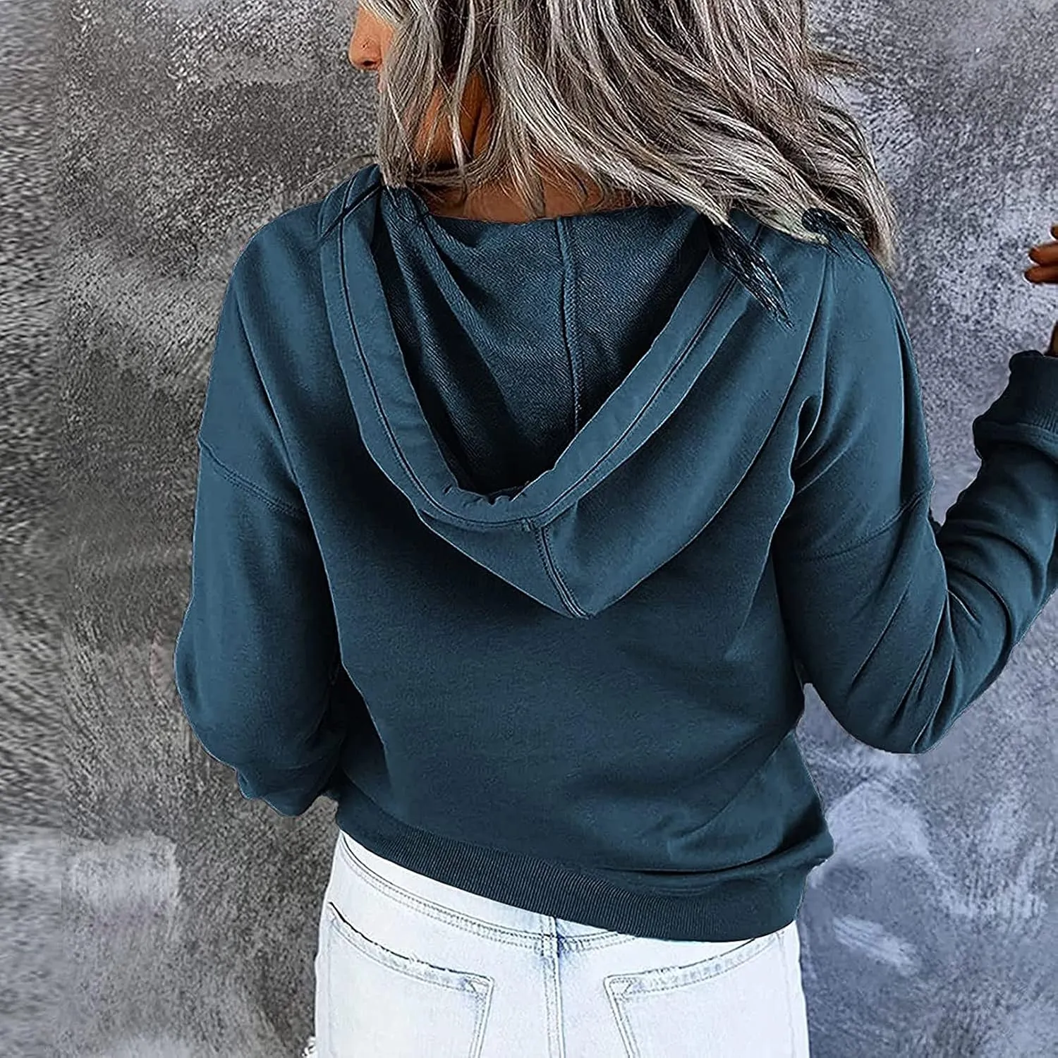 2023 Fashion Hoodies for Women Drawstring Long Sleeve Casual Sweatshirts Fall Loose Fit Pullover Tops with Pockets