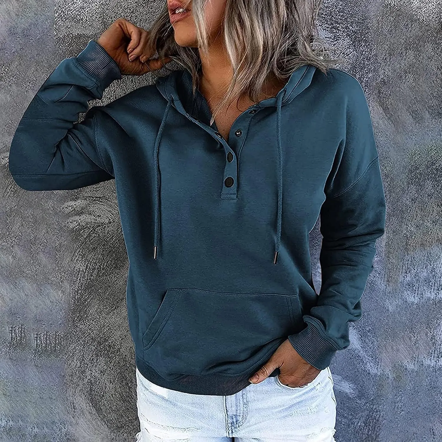 2023 Fashion Hoodies for Women Drawstring Long Sleeve Casual Sweatshirts Fall Loose Fit Pullover Tops with Pockets