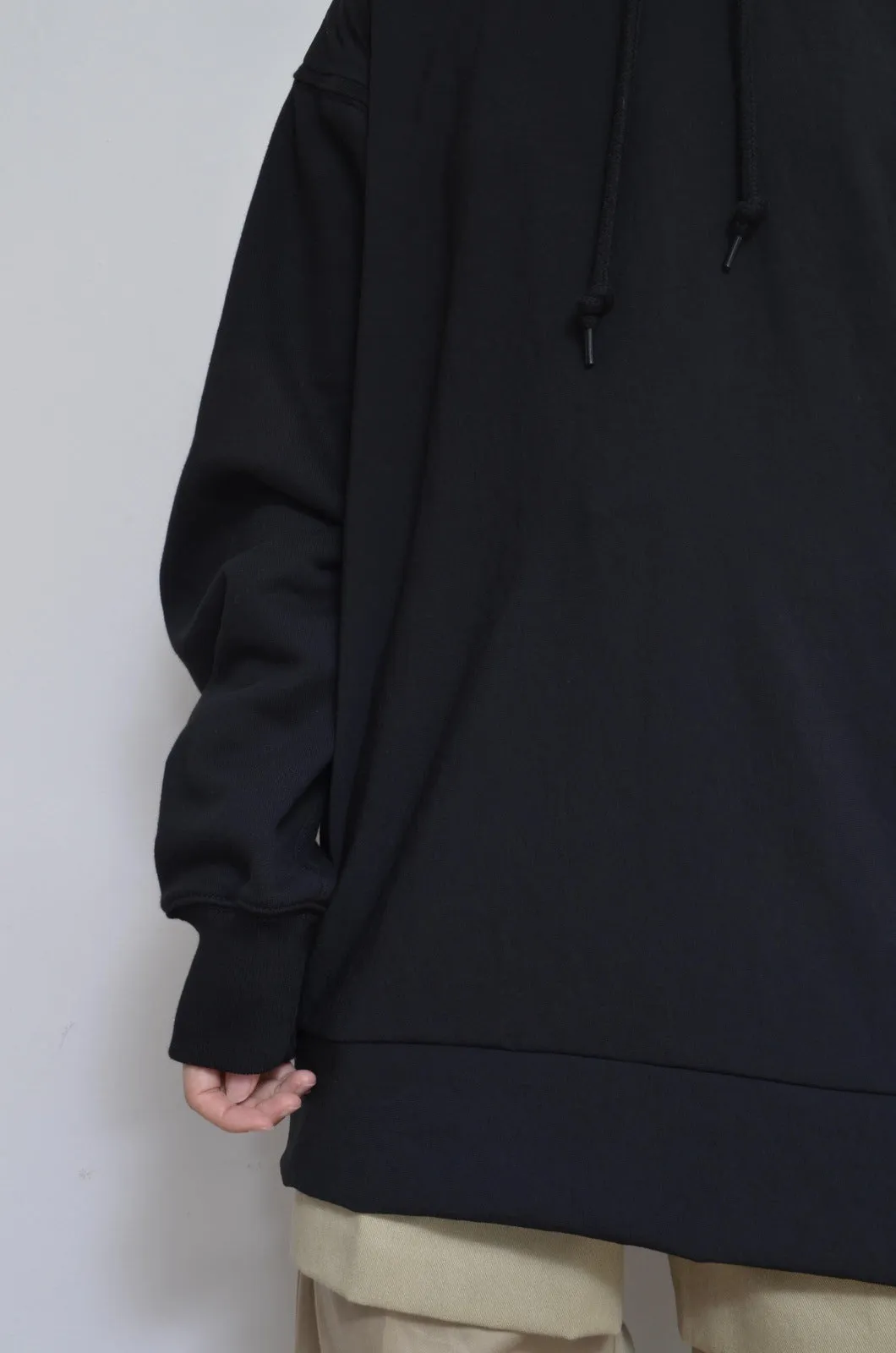CHIFFON HOODIE (ACCESSORIES) / BLK