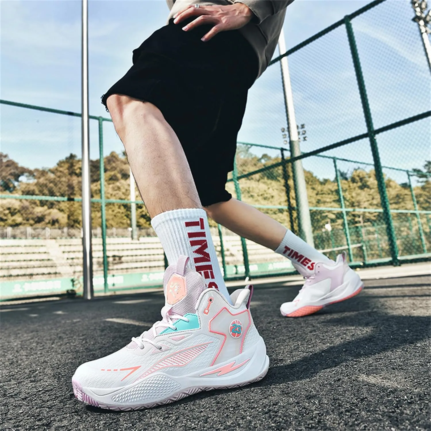 Mens Lace Up Breathable Mesh Basketball Shoes Fashion High Top Sneakers Casual Ourdoor Walking Hiking Travel Lightweight Sports Shoes