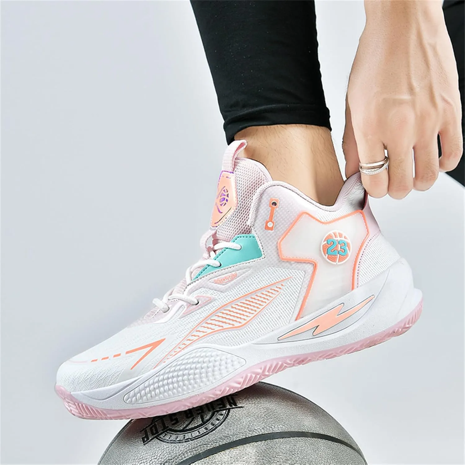 Mens Lace Up Breathable Mesh Basketball Shoes Fashion High Top Sneakers Casual Ourdoor Walking Hiking Travel Lightweight Sports Shoes