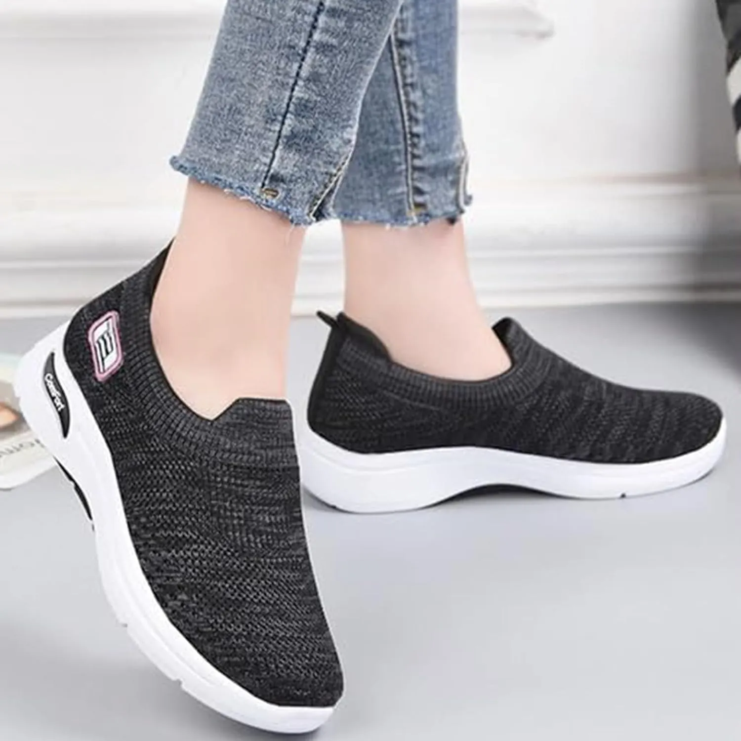 Women's Casual Shoes Soft-Soled Woven Sneakers Lightweight Mesh Breathable Shoes Footwear Slip On Sneakers for Men Women